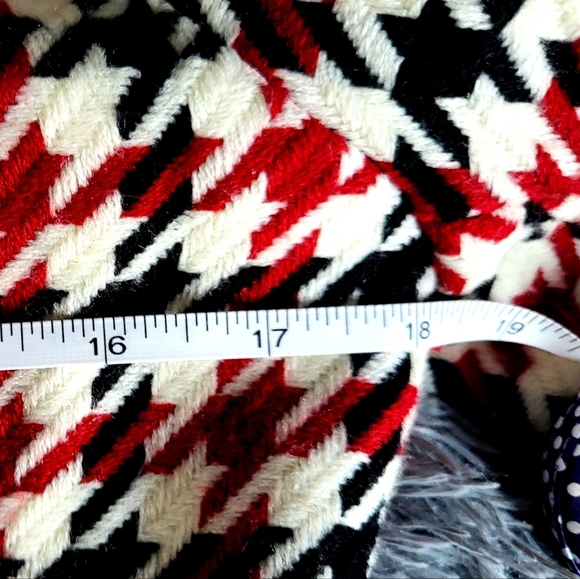 Last Kiss - Plaid Blazer- EUC - Red, Black and White Houndstooth Pattern, Size L - Picture 12 of 12